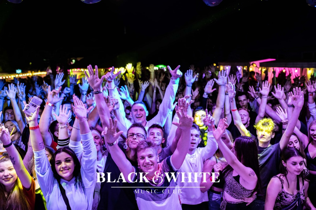 Kizo w Clubie Black&White [13.08.2021] - zdjęcie #4 - eOstroleka.pl