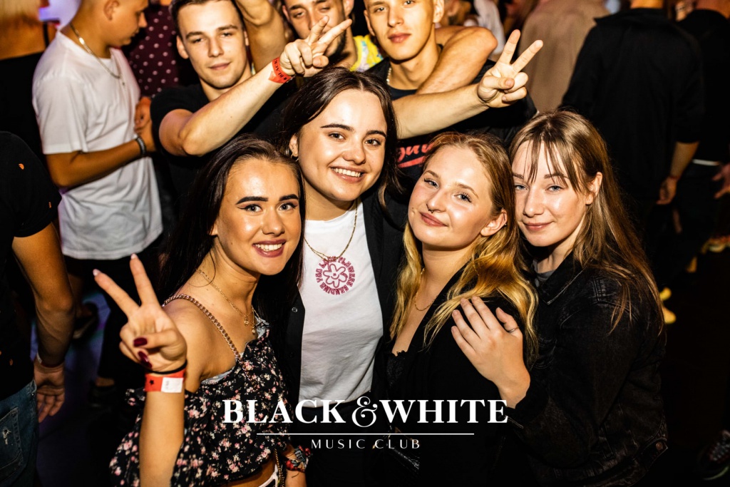 Kizo w Clubie Black&White [13.08.2021] - zdjęcie #38 - eOstroleka.pl