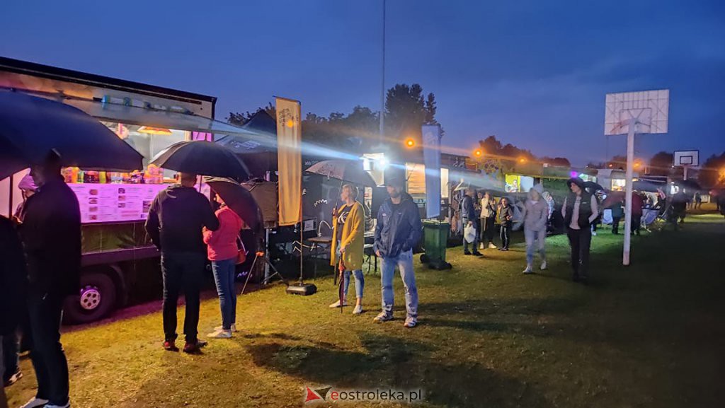 Festiwal Mocne Brzmienia i food trucki na plaży miejskiej [20.08.2021] - zdjęcie #6 - eOstroleka.pl