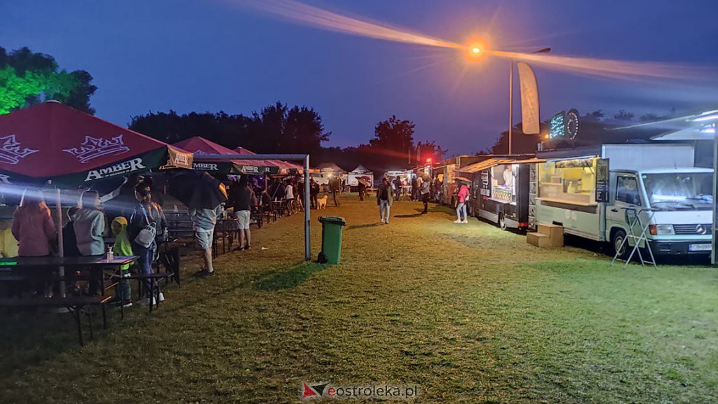 Festiwal Mocne Brzmienia i food trucki na plaży miejskiej [20.08.2021] - zdjęcie #72 - eOstroleka.pl