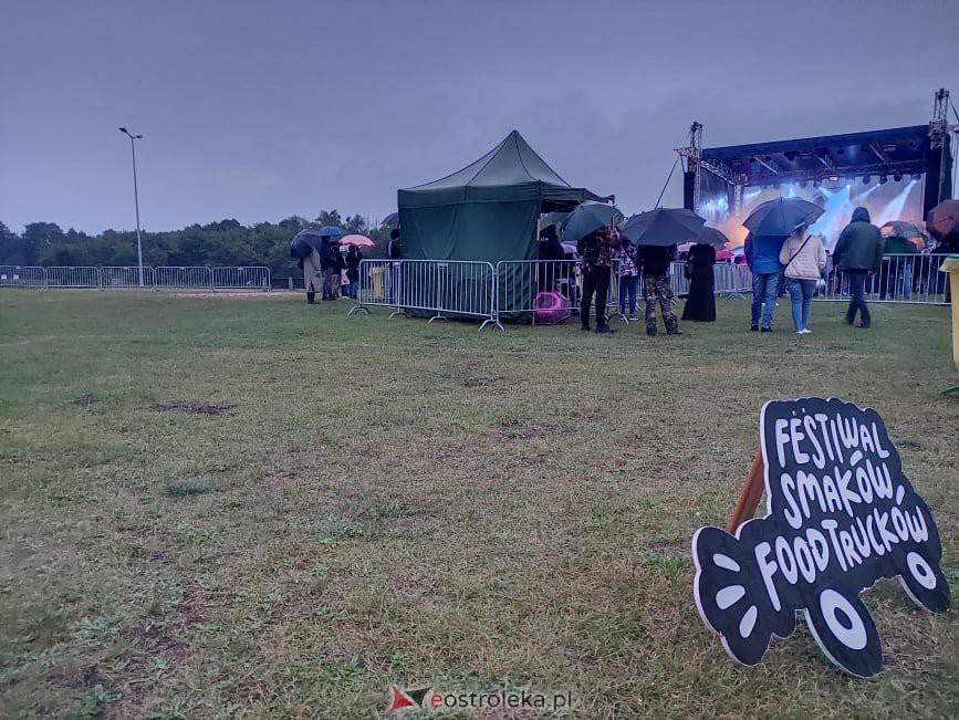 Festiwal Mocne Brzmienia i food trucki na plaży miejskiej [20.08.2021] - zdjęcie #3 - eOstroleka.pl