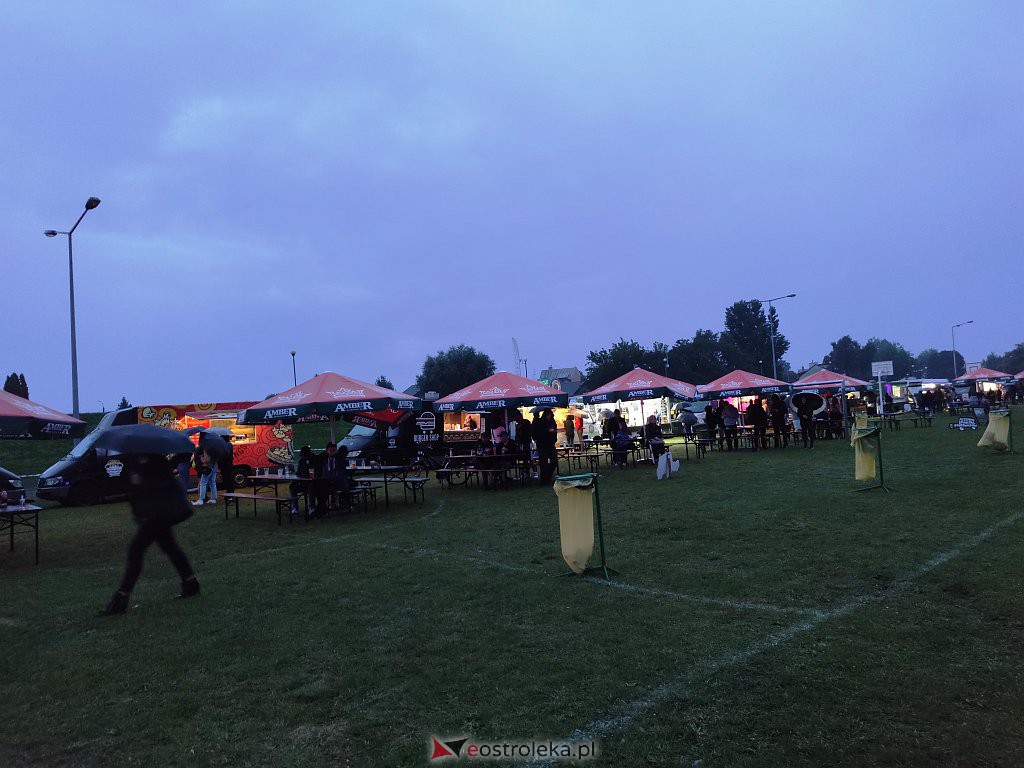Festiwal Mocne Brzmienia i food trucki na plaży miejskiej [20.08.2021] - zdjęcie #55 - eOstroleka.pl