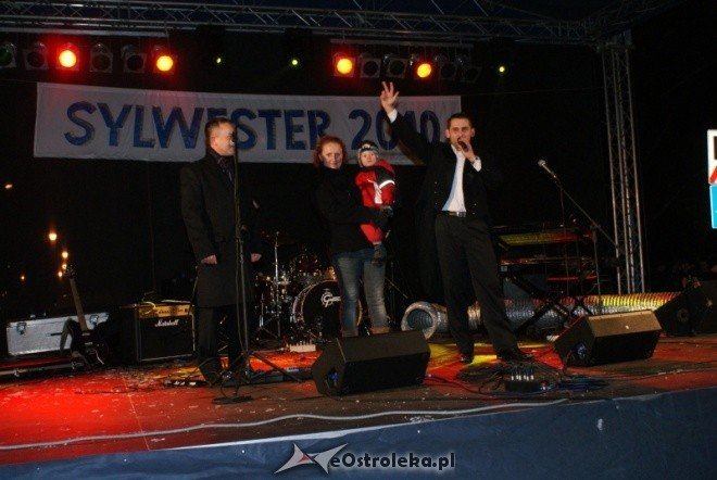 Sylwester miejski 2010/2011 (31.12.2010) - zdjęcie #40 - eOstroleka.pl