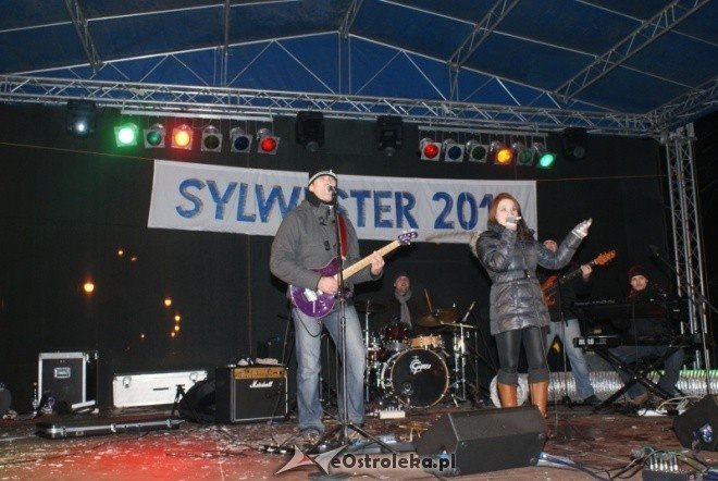 Sylwester miejski 2010/2011 (31.12.2010) - zdjęcie #34 - eOstroleka.pl