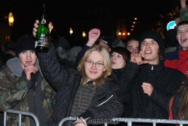 Sylwester miejski 2010/2011 (31.12.2010) - zdjęcie #22 - eOstroleka.pl