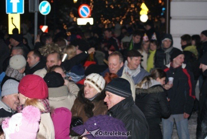 Sylwester miejski 2010/2011 (31.12.2010) - zdjęcie #3 - eOstroleka.pl