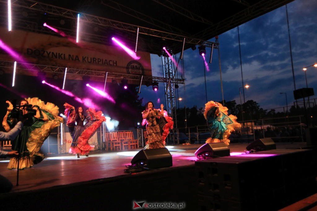 Patrycja Runo i tancerki na Dożynkach w Lelisie [22.08.2021] - zdjęcie #59 - eOstroleka.pl
