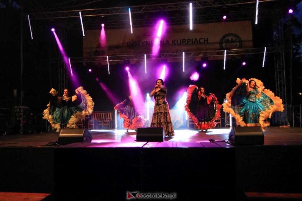 Patrycja Runo i tancerki na Dożynkach w Lelisie [22.08.2021] - zdjęcie #48 - eOstroleka.pl
