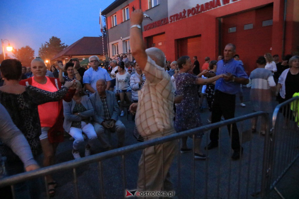 Patrycja Runo i tancerki na Dożynkach w Lelisie [22.08.2021] - zdjęcie #37 - eOstroleka.pl