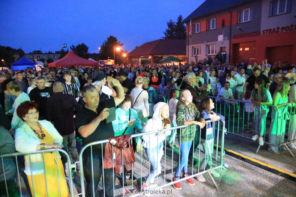 Patrycja Runo i tancerki na Dożynkach w Lelisie [22.08.2021] - zdjęcie #22 - eOstroleka.pl