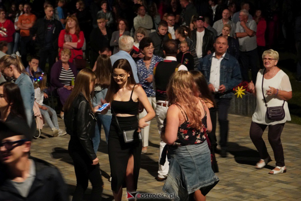 Gala Disco Polo w Troszynie. Casandra i 4Ever [22.08.2021] - zdjęcie #37 - eOstroleka.pl