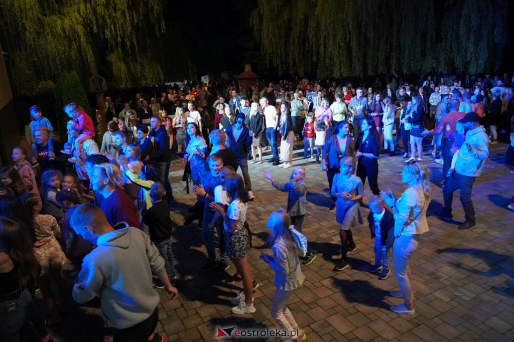 Gala Disco Polo w Troszynie. Casandra i 4Ever [22.08.2021] - zdjęcie #11 - eOstroleka.pl