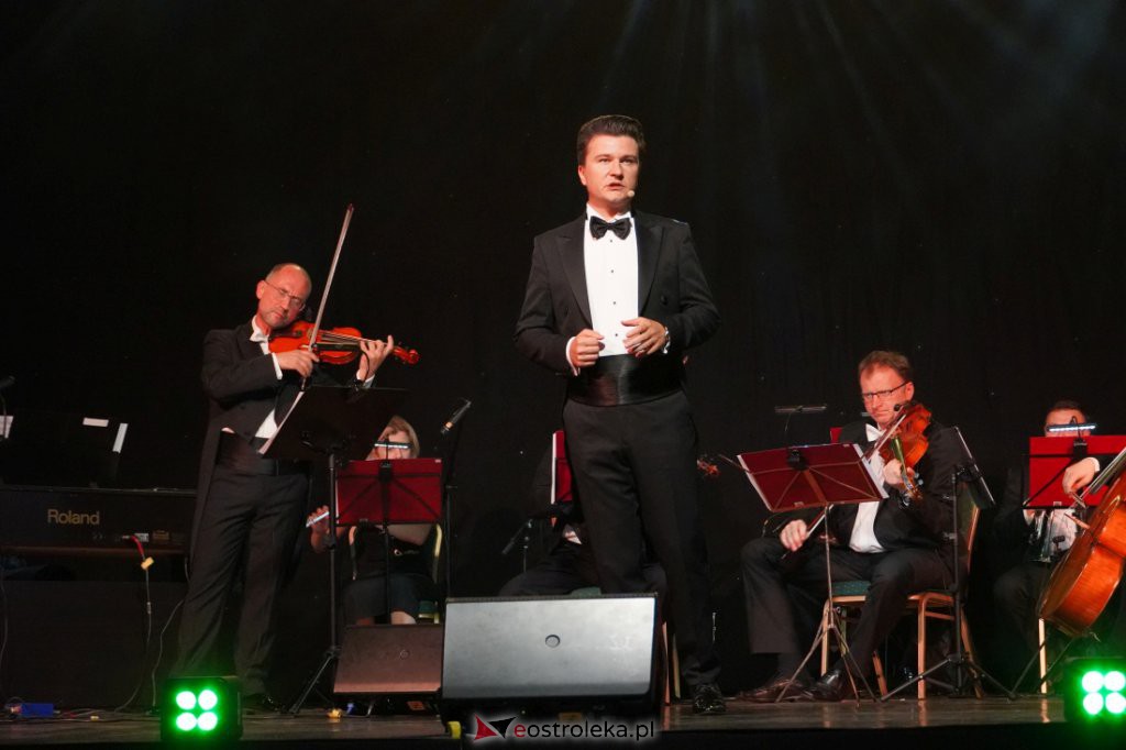 VI Festiwal Muzyczny Ostrołęckie Operalia. Koncert Wiedeń, Budapeszt i... [27.08.2021] - zdjęcie #4 - eOstroleka.pl