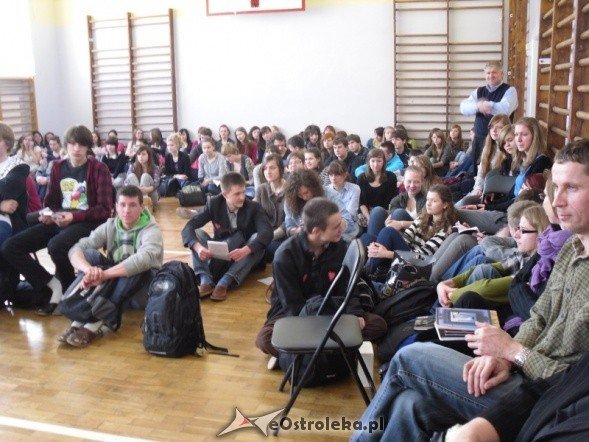 Mały WOŚP w II LO (05-01-2011) - zdjęcie #7 - eOstroleka.pl