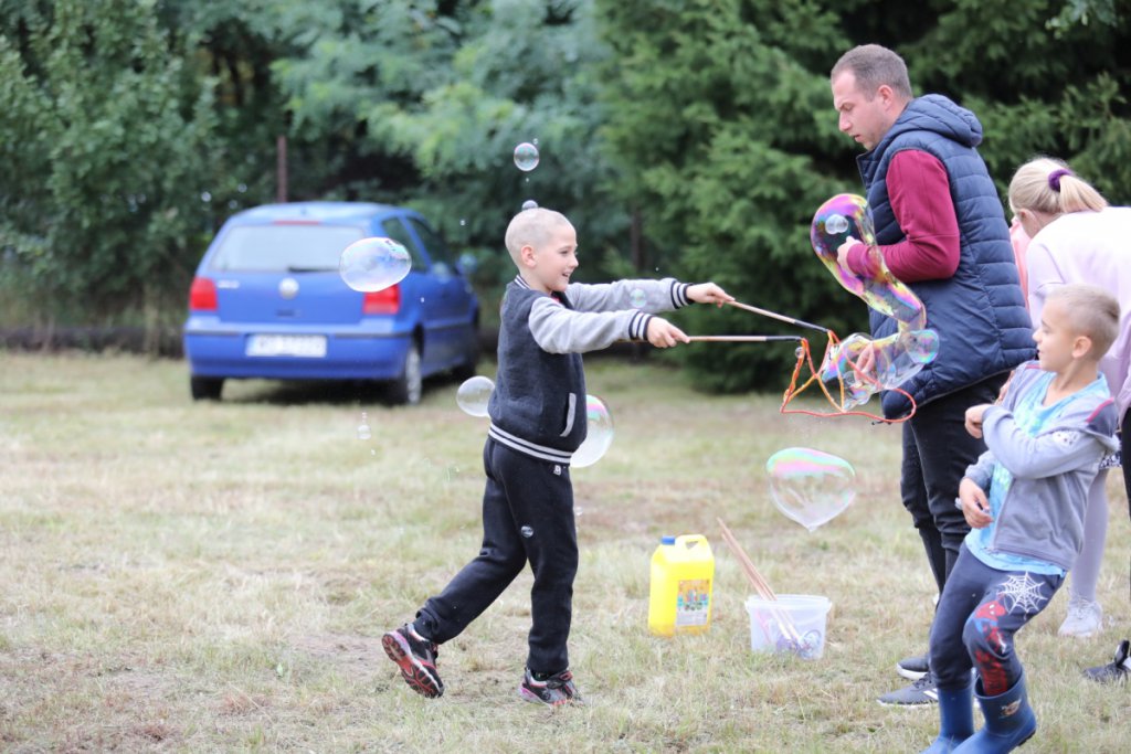 Piknik rodzinny na Osiedlu Łazek [28.08.2021] - zdjęcie #40 - eOstroleka.pl