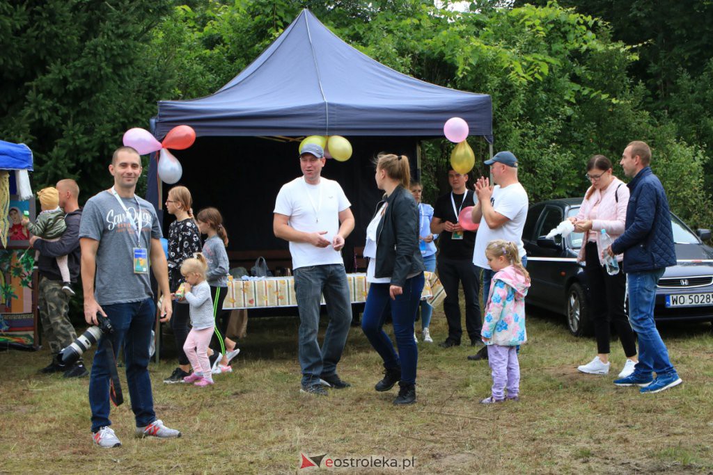 Piknik rodzinny na Osiedlu Łazek [28.08.2021] - zdjęcie #47 - eOstroleka.pl