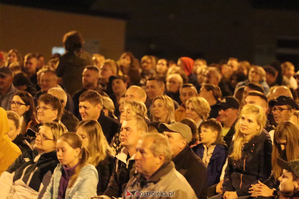 Miodobraniowa Noc Kabaretowa [28.08.2021] - zdjęcie #105 - eOstroleka.pl