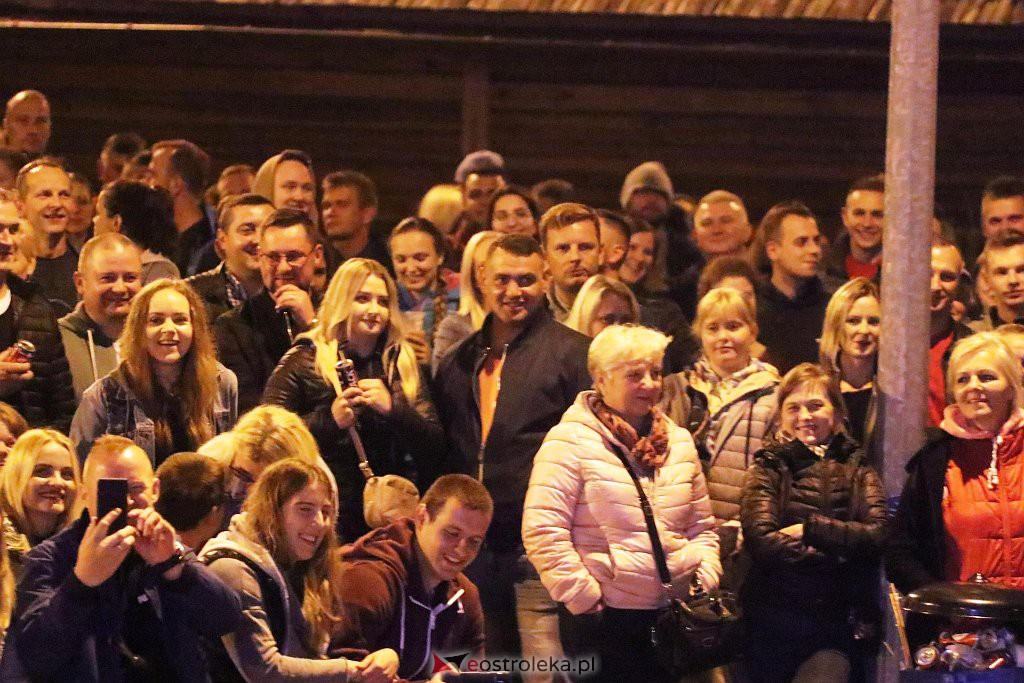 Miodobraniowa Noc Kabaretowa [28.08.2021] - zdjęcie #150 - eOstroleka.pl