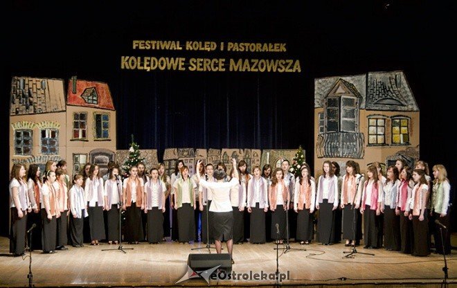 III Festiwal kolęd i pastorałek (07-01-2011) - zdjęcie #17 - eOstroleka.pl