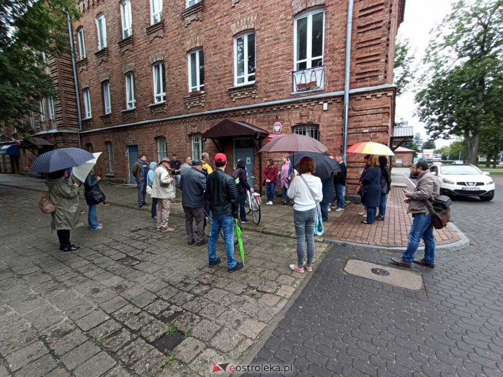Spacer ułańskim szlakiem po osiedlu Wojciechowice [28.08.2021] - zdjęcie #26 - eOstroleka.pl