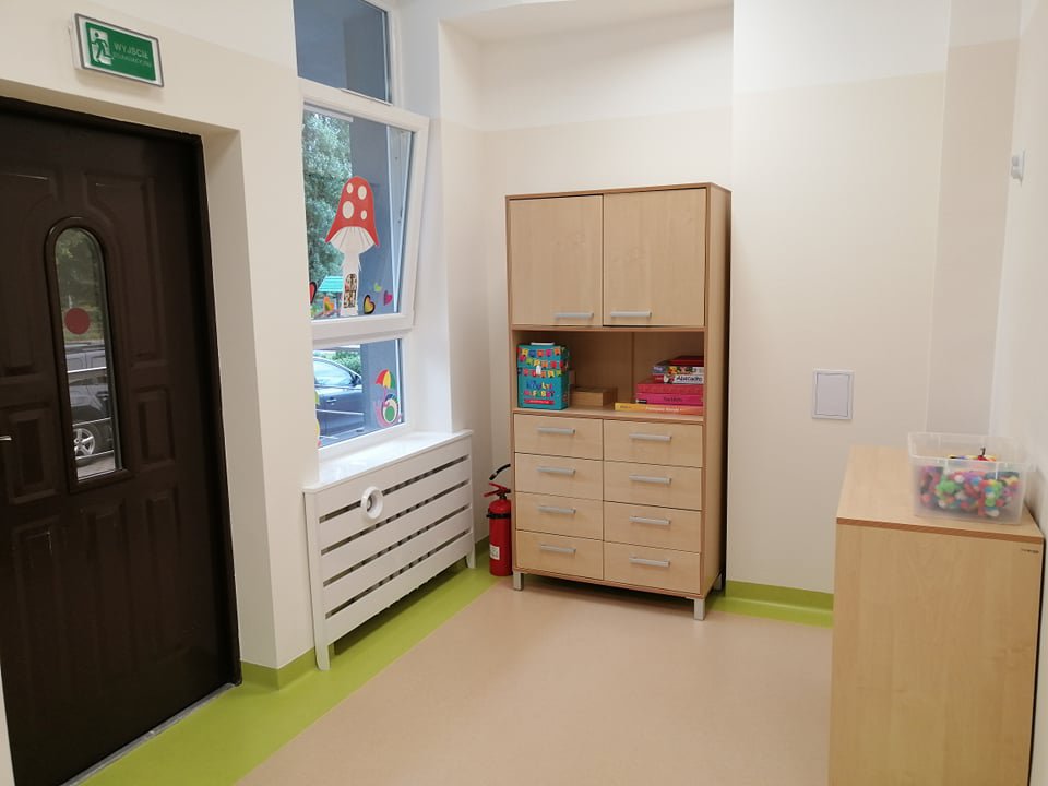 Nowa sala dydaktyczna w „Tęczowej Krainie” czeka już na przedszkolaków [30.08.2021] - zdjęcie #9 - eOstroleka.pl