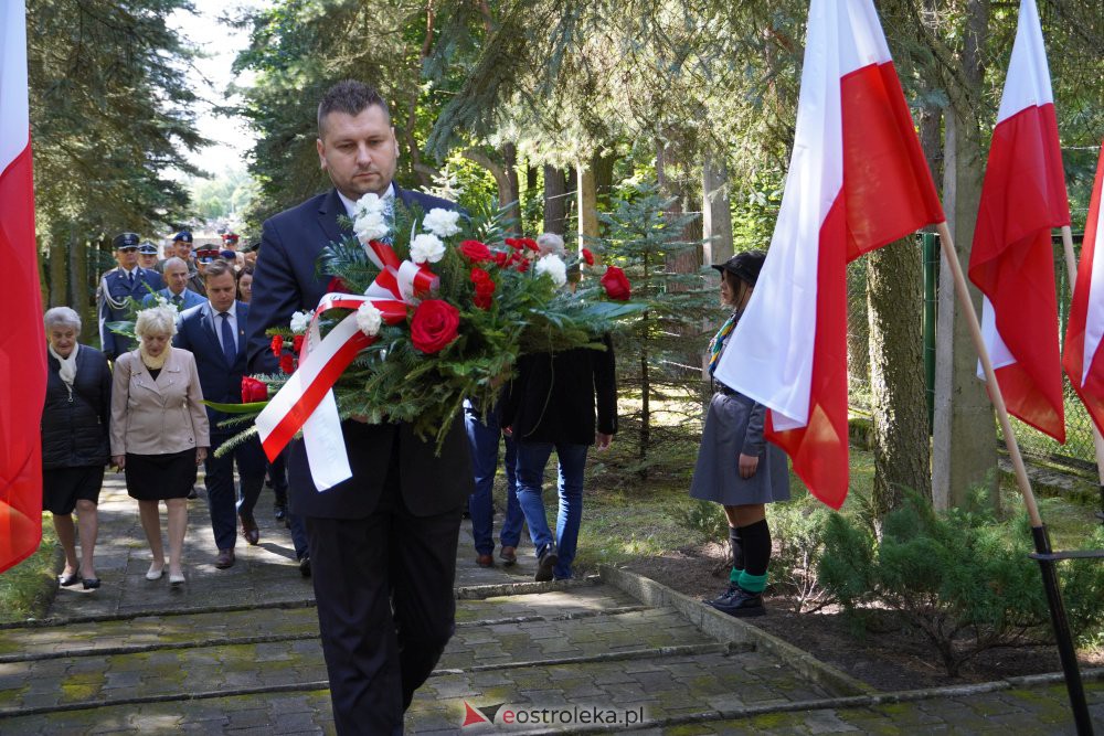 Miejskie obchody rocznicy wybuchu II Wojny Światowej [1.09.2021] - zdjęcie #48 - eOstroleka.pl