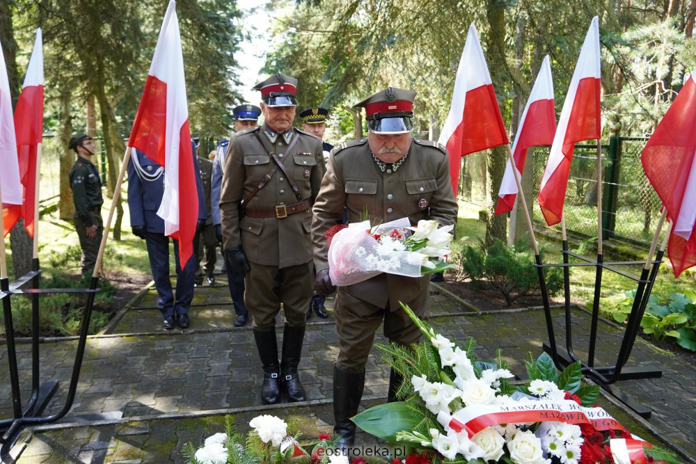 Miejskie obchody rocznicy wybuchu II Wojny Światowej [1.09.2021] - zdjęcie #58 - eOstroleka.pl