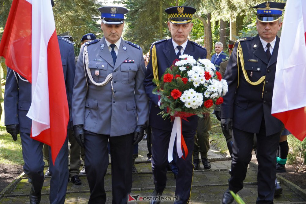 Miejskie obchody rocznicy wybuchu II Wojny Światowej [1.09.2021] - zdjęcie #61 - eOstroleka.pl
