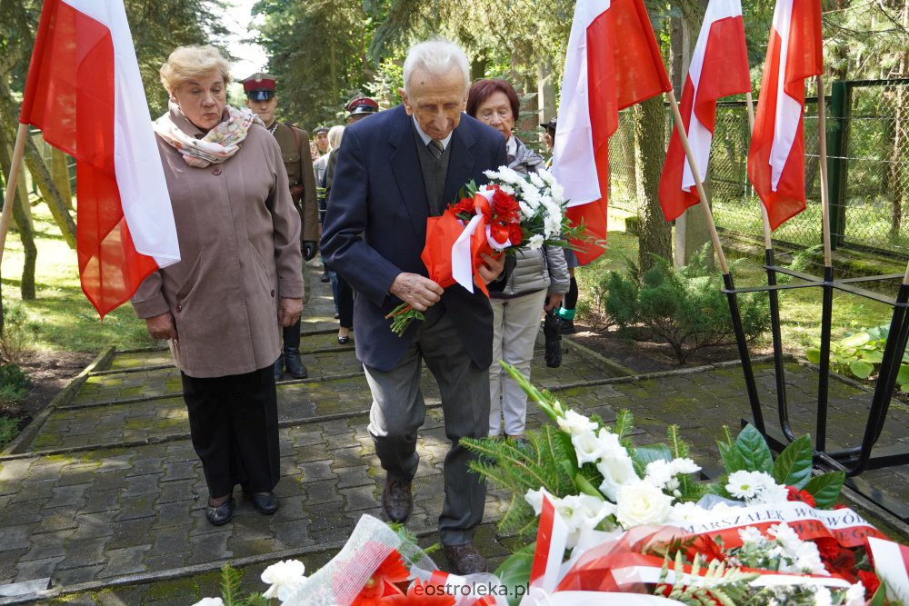 Miejskie obchody rocznicy wybuchu II Wojny Światowej [1.09.2021] - zdjęcie #73 - eOstroleka.pl