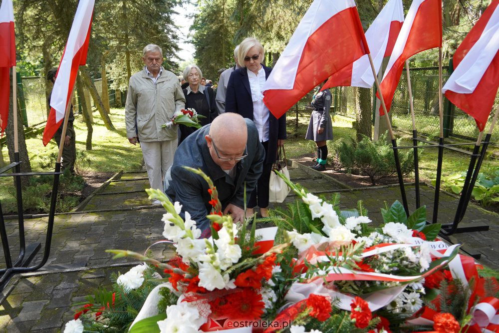 Miejskie obchody rocznicy wybuchu II Wojny Światowej [1.09.2021] - zdjęcie #77 - eOstroleka.pl