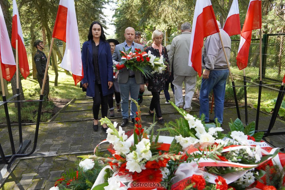 Miejskie obchody rocznicy wybuchu II Wojny Światowej [1.09.2021] - zdjęcie #17 - eOstroleka.pl