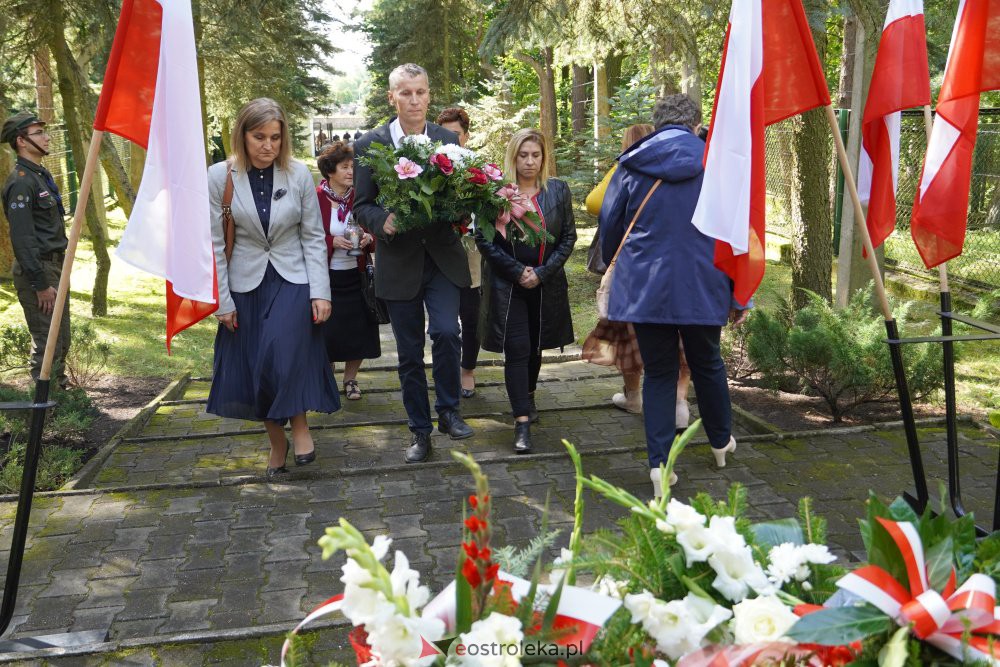Miejskie obchody rocznicy wybuchu II Wojny Światowej [1.09.2021] - zdjęcie #12 - eOstroleka.pl