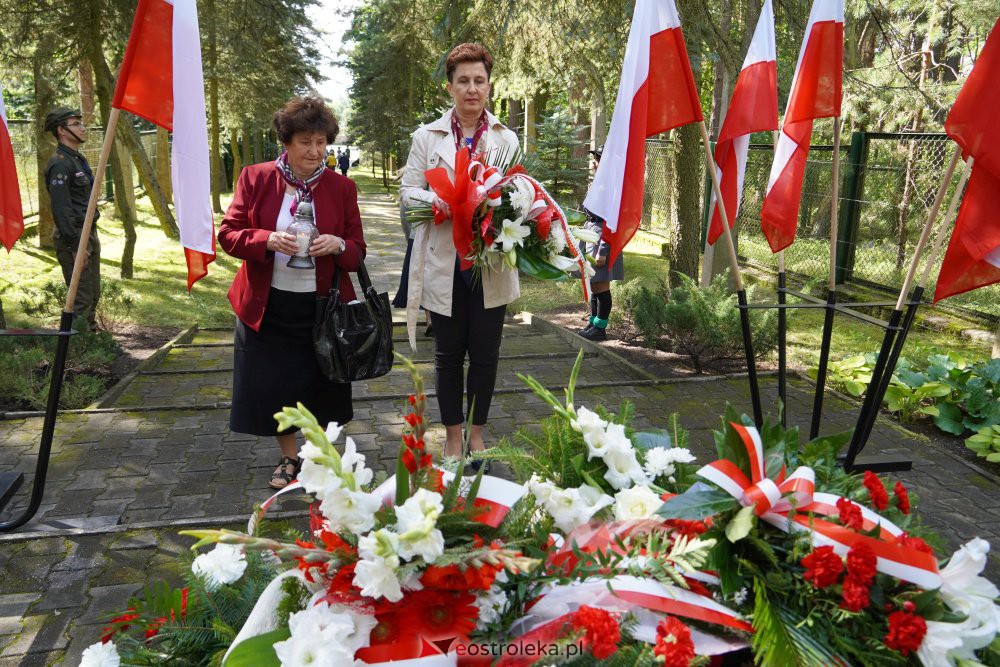 Miejskie obchody rocznicy wybuchu II Wojny Światowej [1.09.2021] - zdjęcie #7 - eOstroleka.pl