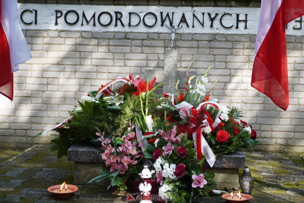 Miejskie obchody rocznicy wybuchu II Wojny Światowej [1.09.2021] - zdjęcie #5 - eOstroleka.pl