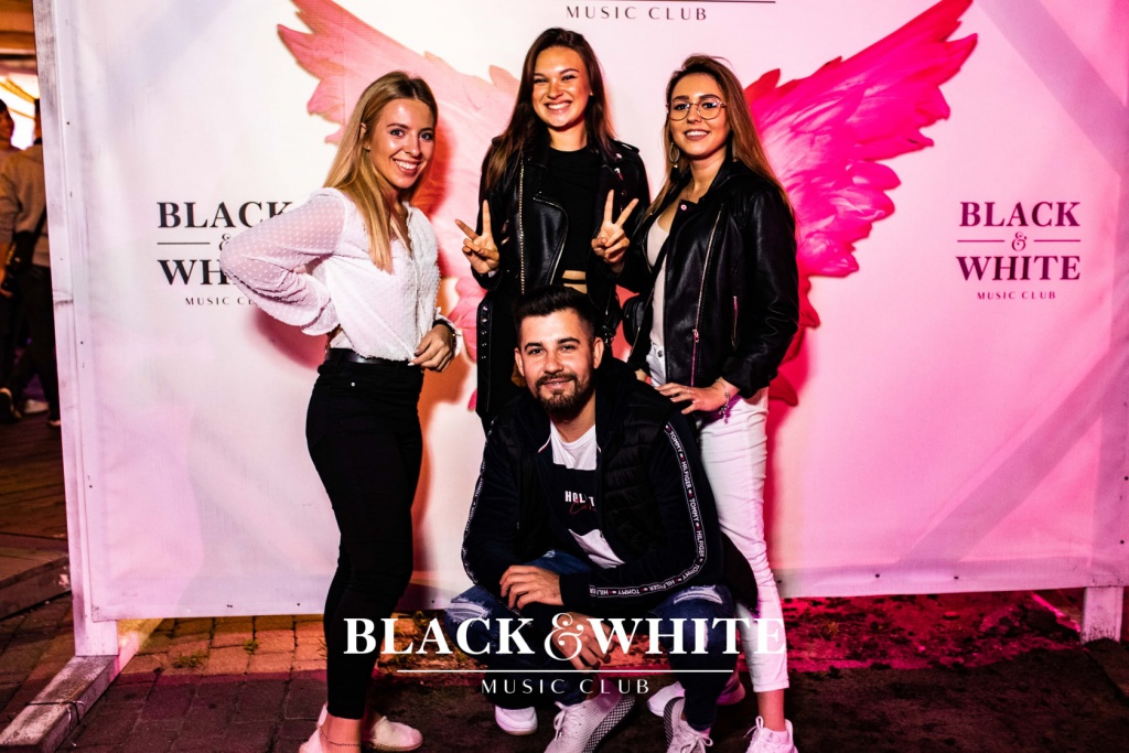 Piękni i Młodzi w Clubie Black&White [27.08.2021] - zdjęcie #3 - eOstroleka.pl