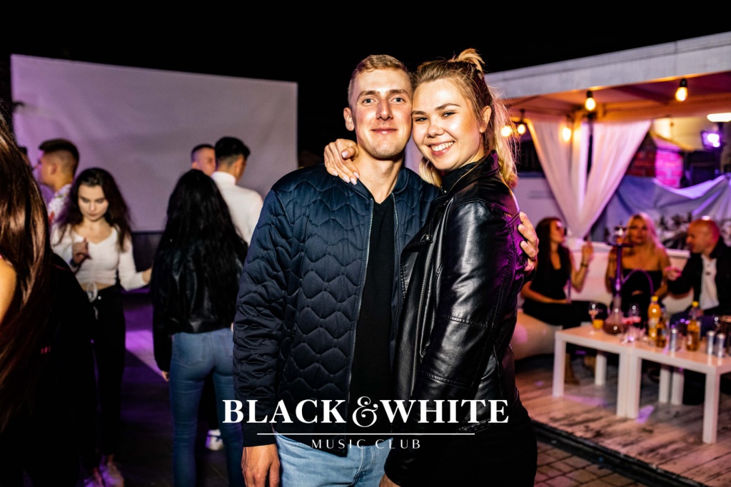 Piękni i Młodzi w Clubie Black&White [27.08.2021] - zdjęcie #29 - eOstroleka.pl