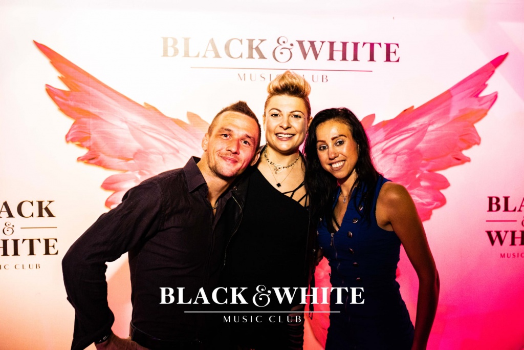 Piękni i Młodzi w Clubie Black&White [27.08.2021] - zdjęcie #20 - eOstroleka.pl