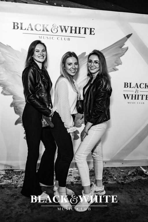 Piękni i Młodzi w Clubie Black&White [27.08.2021] - zdjęcie #83 - eOstroleka.pl