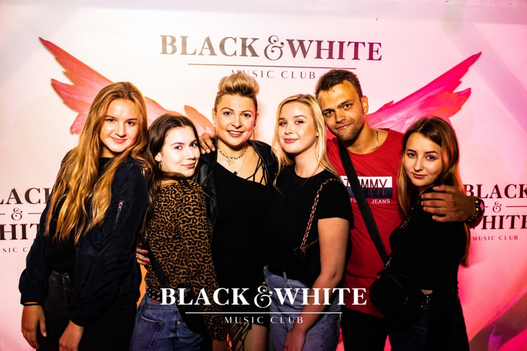 Piękni i Młodzi w Clubie Black&White [27.08.2021] - zdjęcie #92 - eOstroleka.pl