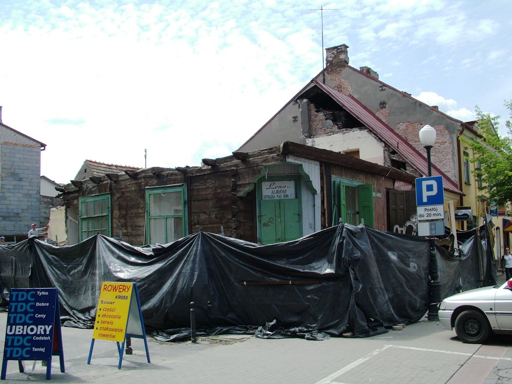 Wyburzony budynek przy Głowackiego - zdjęcie #1 - eOstroleka.pl