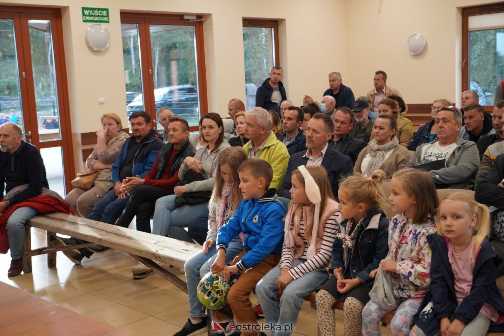 Spotkanie przedstawicieli MPK z mieszkańcami Ław i Gowork [2.09.2021] - zdjęcie #4 - eOstroleka.pl