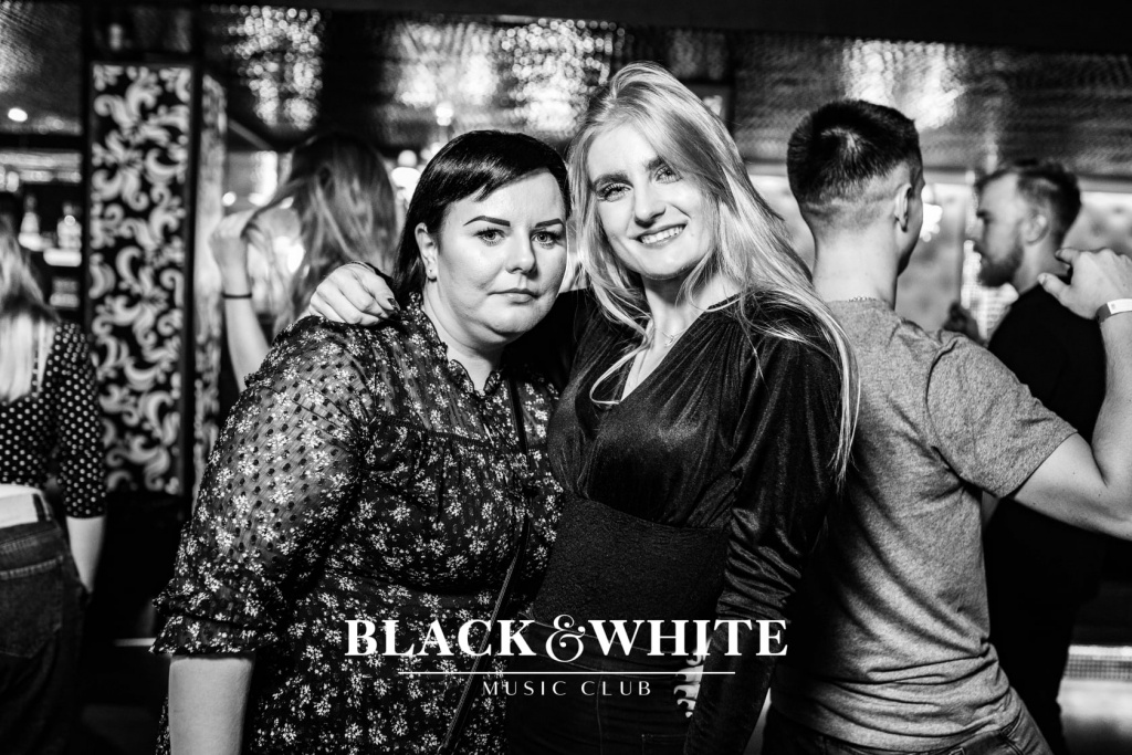 Pożegnanie wakacji w Clubie Black&White [28.08.2021] - zdjęcie #10 - eOstroleka.pl