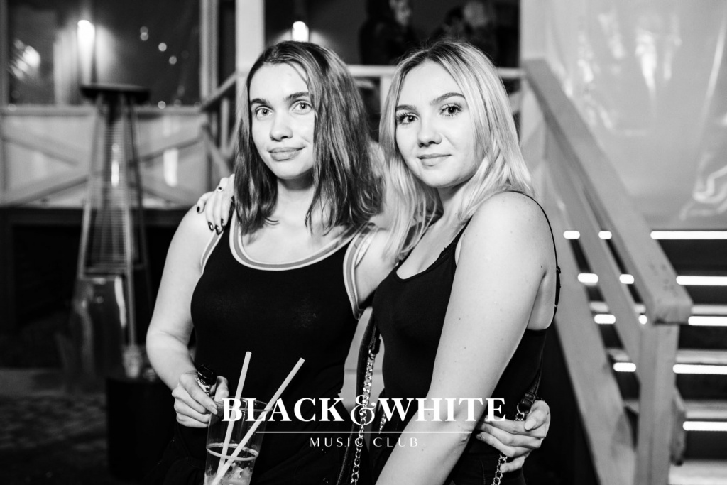 Pożegnanie wakacji w Clubie Black&White [28.08.2021] - zdjęcie #34 - eOstroleka.pl