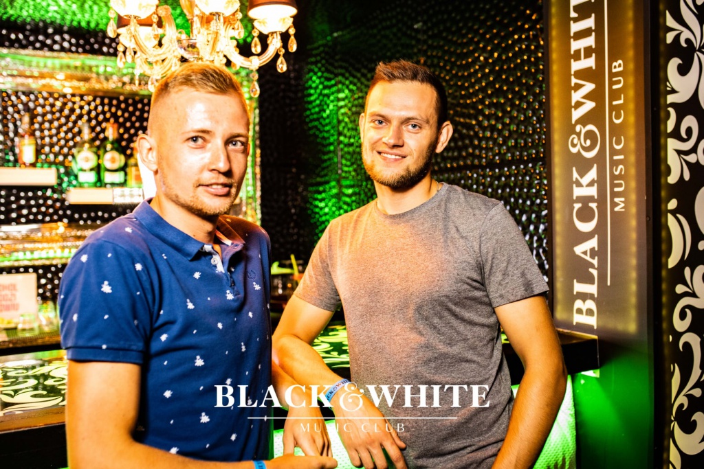 Pożegnanie wakacji w Clubie Black&White [28.08.2021] - zdjęcie #11 - eOstroleka.pl