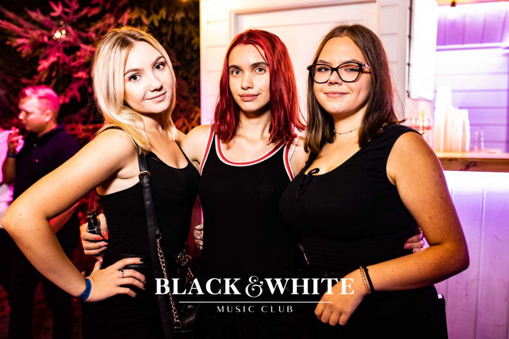 Pożegnanie wakacji w Clubie Black&White [28.08.2021] - zdjęcie #8 - eOstroleka.pl