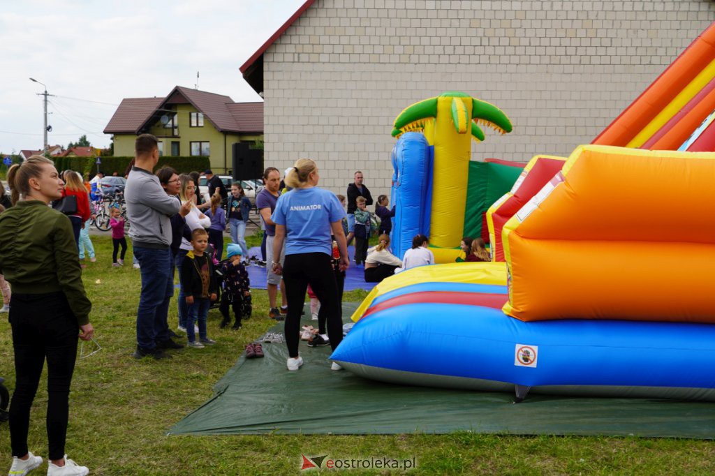 Festyn rodzinny w Olszewie-Borkach #ZaszczepSię z KGW Borkowianki - zdjęcie #28 - eOstroleka.pl