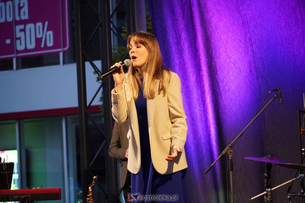 VI Festiwal Muzyczny Ostrołęckie Operalia. Świat bajek i musicali - koncert familijny [ZDJĘCIA] - zdjęcie #1 - eOstroleka.pl