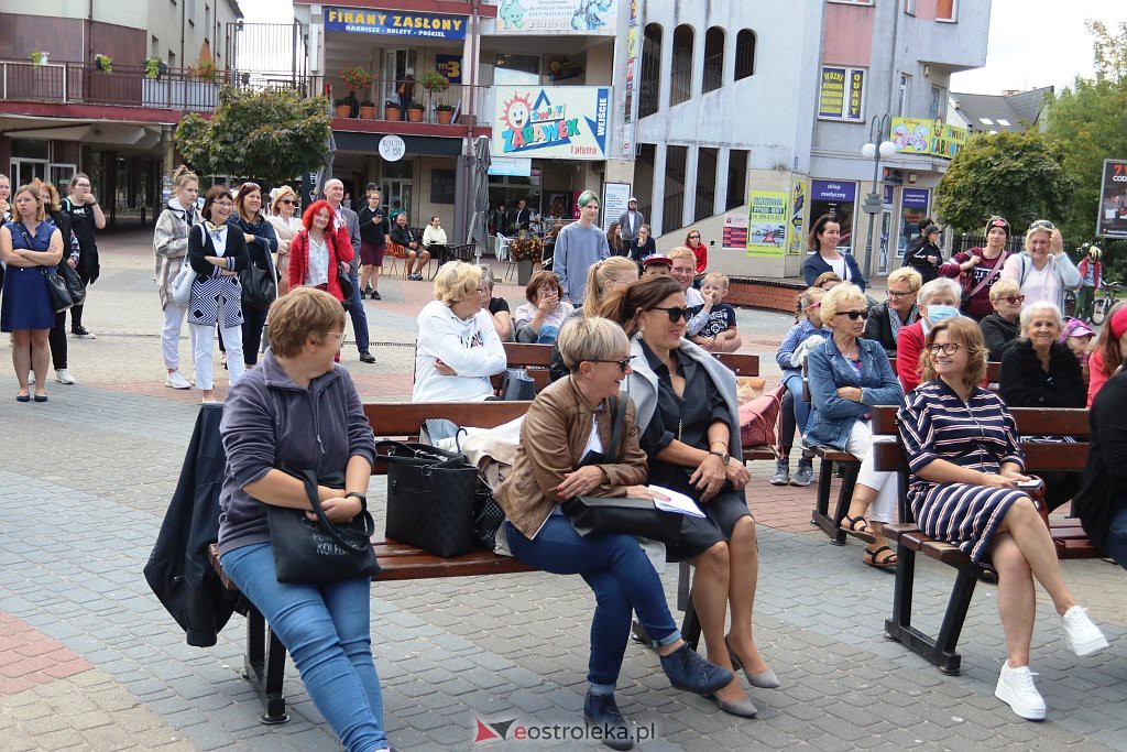 Narodowe Czytanie w Ostrołęce [04.09.2021] - zdjęcie #8 - eOstroleka.pl
