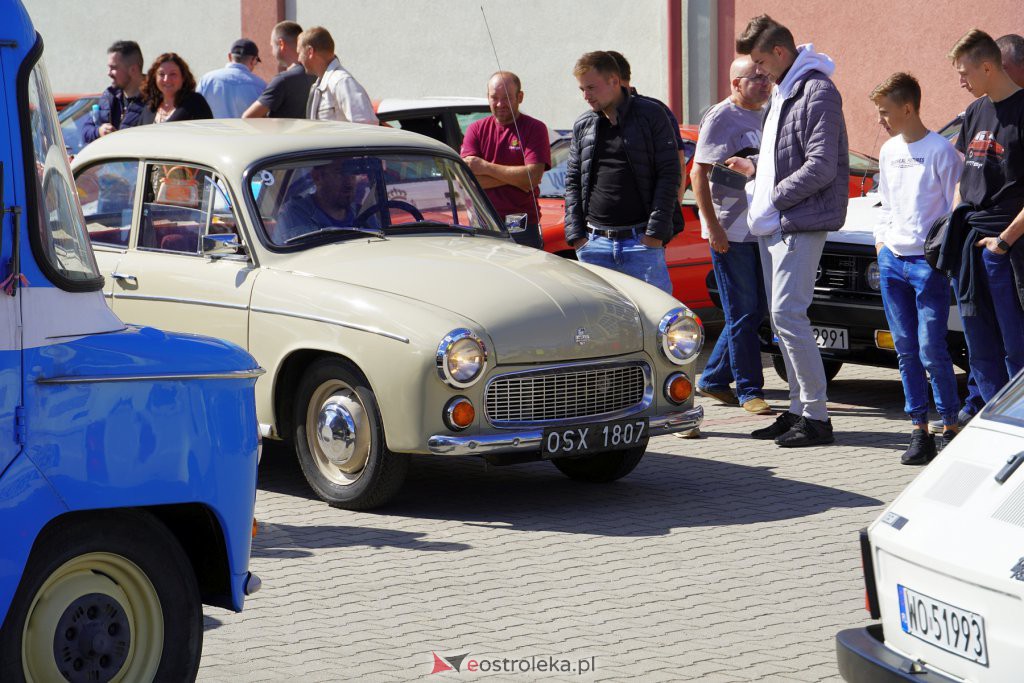 Oldtimer w Rzekuniu. Zlot fanów starej motoryzacji [05.09.2021] - zdjęcie #6 - eOstroleka.pl