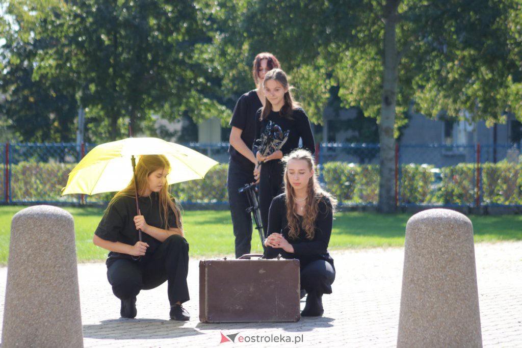 Festiwal Teatralny InQbator 2021 - Duża przerwa w I LO [07.09.2021] - zdjęcie #25 - eOstroleka.pl